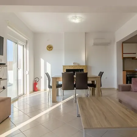 Casa Marinella Γεννάδι