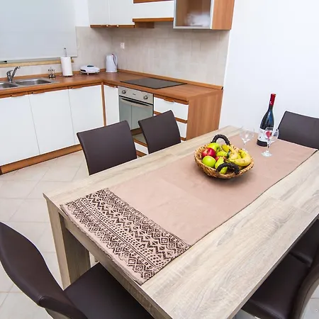 Casa Marinella * גנאדי